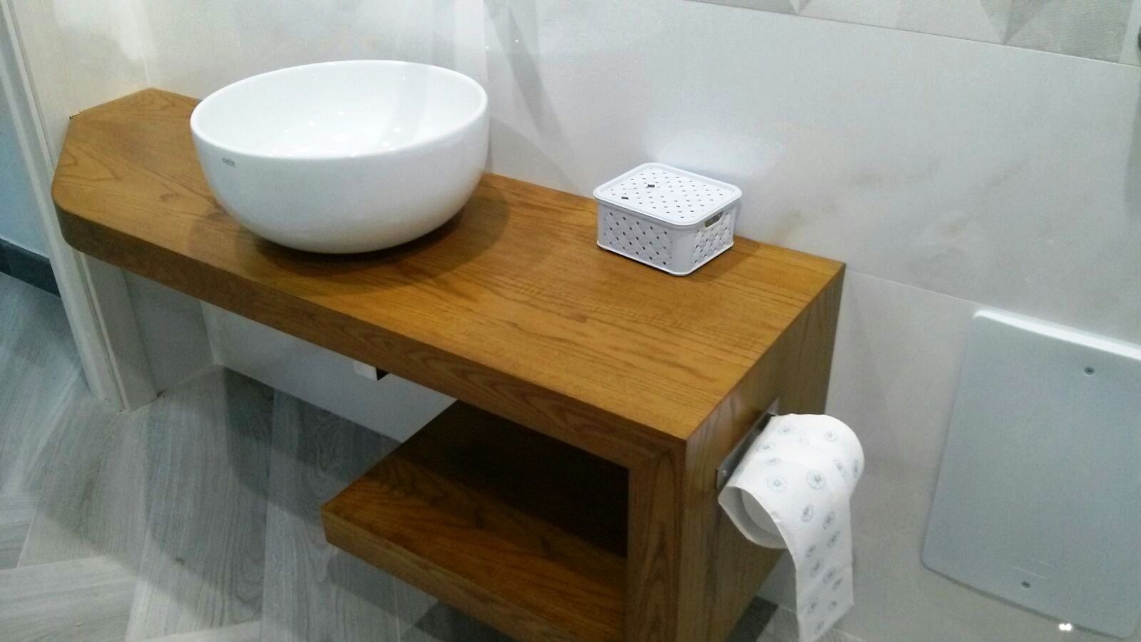 Bagno in legno